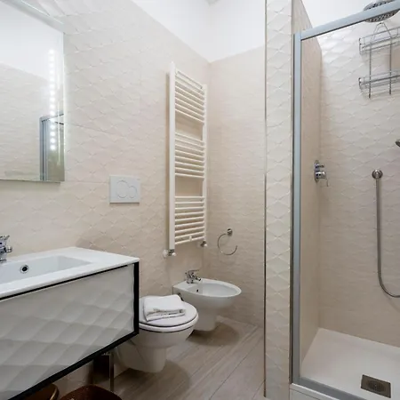 Terra | 2-bedroom With Shared Kitchen & Balcony - Seafront Location 4*