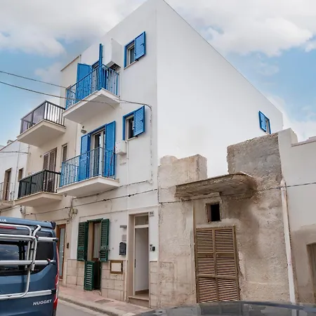 מלון דירות Terra | 2-bedroom With Shared Kitchen & Balcony - Seafront Location 3*