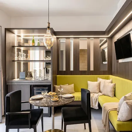 Terra | 2-bedroom With Shared Kitchen & Balcony - Seafront Location 4*