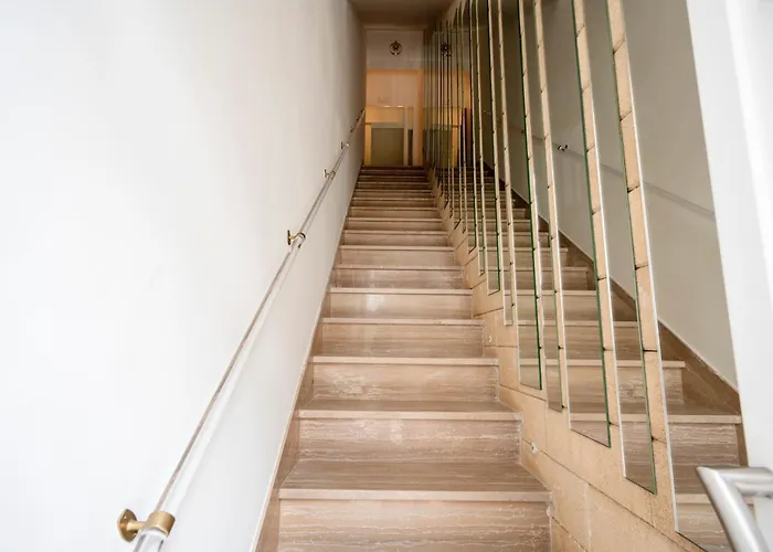 Terra | 2-bedroom With Shared Kitchen & Balcony - Seafront Location מלון דירות 3*